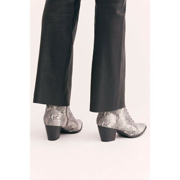 NEW FREE PEOPLE COCONUTS VEGAN LACE UP BOOT - Picture 2 of 3